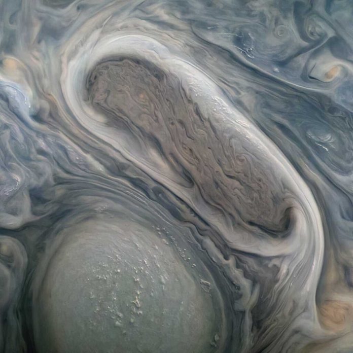 Juno spacecraft 'hears' Jupiter's moon