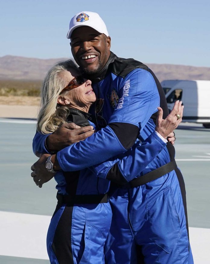 Strahan flies to space and said what he sees is surreal