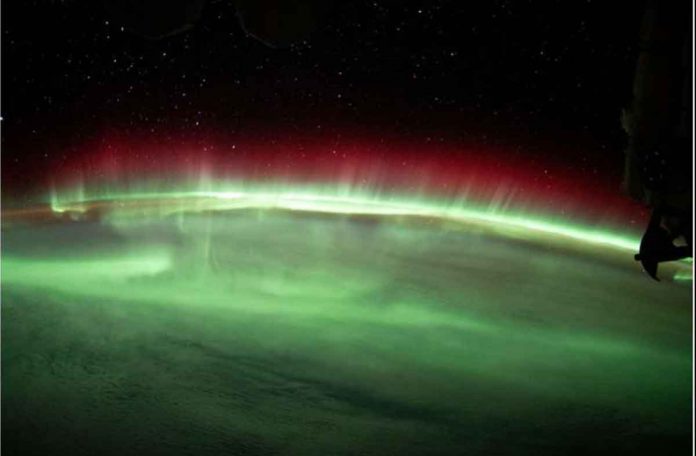 NASA-shares--spectacular--image-of-the-southern-lights-from-the-International-Space-Station