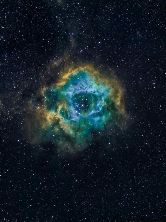 NASA Shares Human Skull-Shaped Star Cluster image